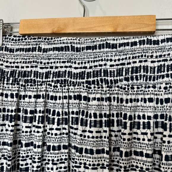 Lane Bryant Womens Plus Size 22/24 Blue White Print Jersey Knit Mini Skirt NEW - Picture 5 of 9